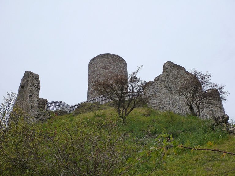 Burg Desenberg: A Medieval Hilltop Castle Ruin in Germany