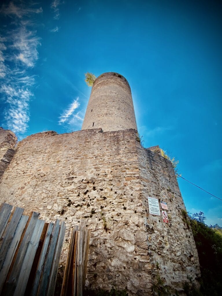 Dobronice Castle: A Medieval Fortress in the Czech Republic