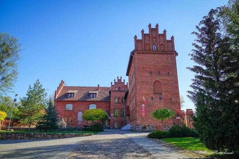 Olsztynek Castle: A Historic Teutonic Fortress in Poland