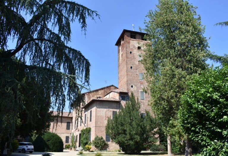 Castello di Sarmato: A Medieval Fortress in Italy