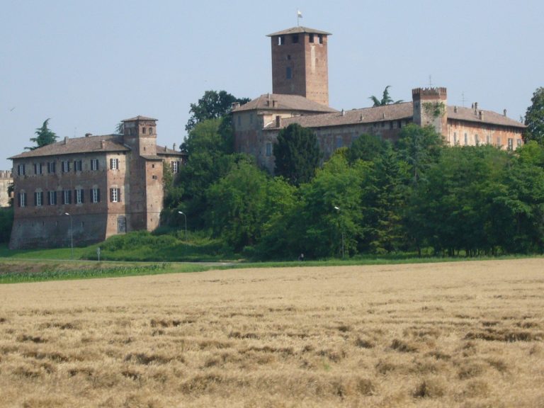 Castello di Sarmato: A Medieval Fortified Complex in Italy