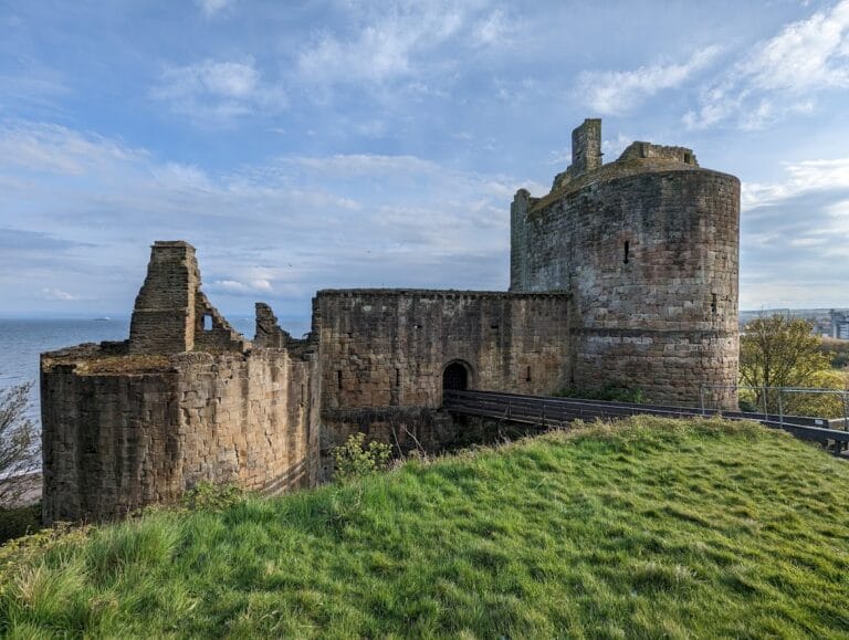 Ravenscraig Castle: A Scottish Artillery Defence Castle in Kirkcaldy
