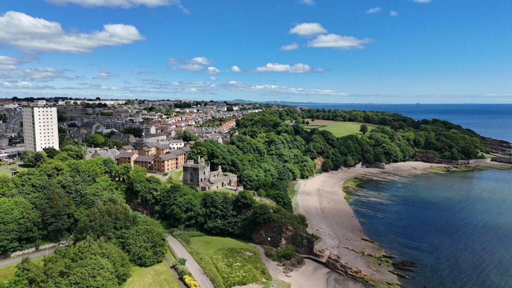 Ravenscraig Castle: A Scottish Artillery Defence Castle in Kirkcaldy 5 Ravenscraig Castle