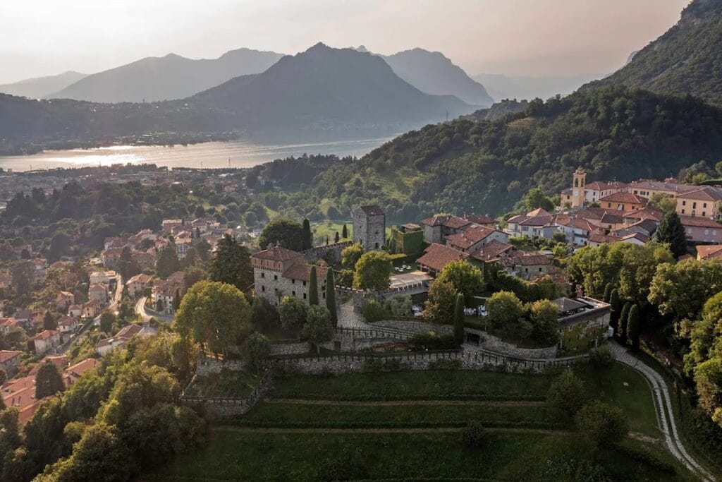 Castello di Rossino: A Medieval Castle and Commercial Center in Italy 1 Castello di Rossino