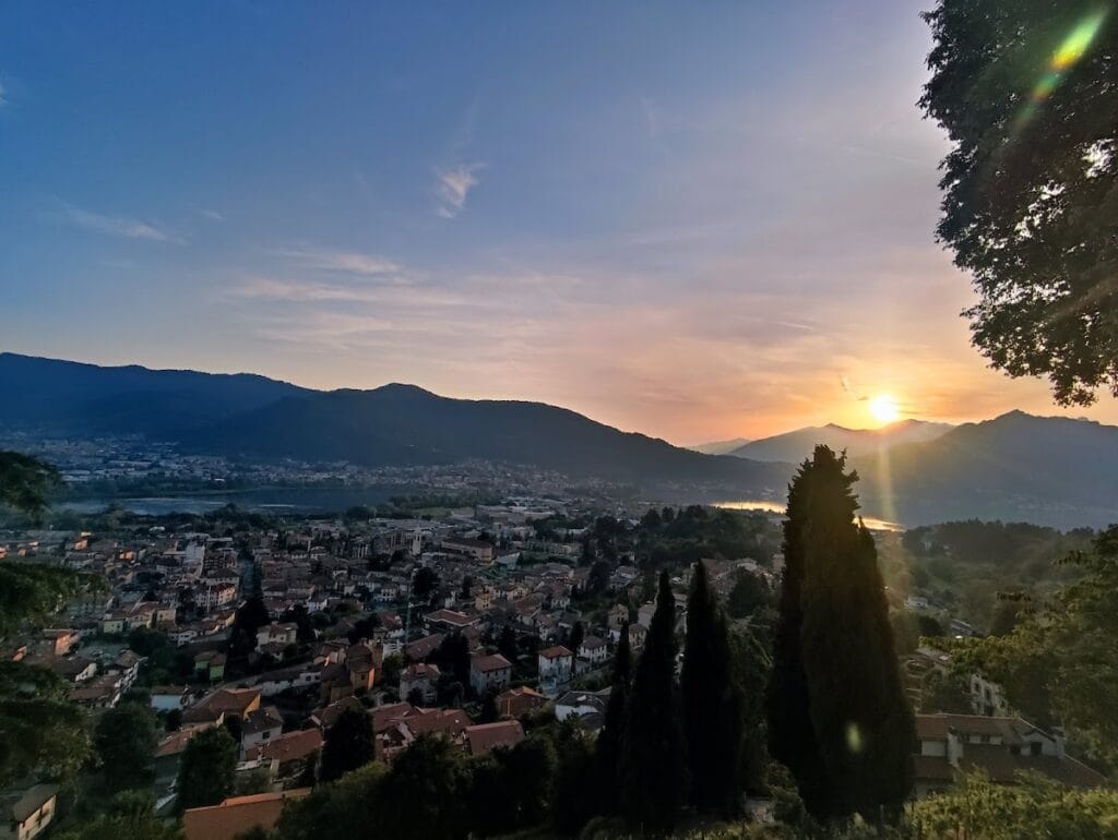 Castello di Rossino: A Medieval Castle and Commercial Center in Italy 2 Castello di Rossino