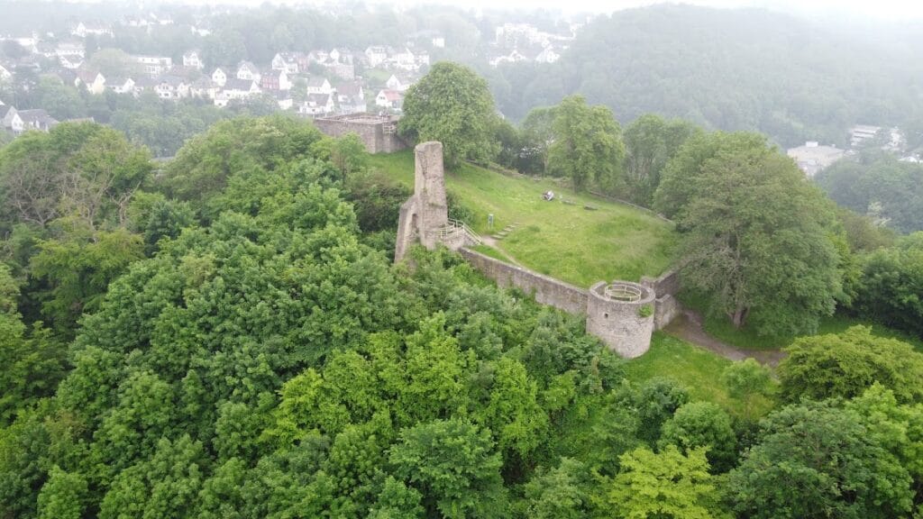 Volmarstein Castle: A Medieval Hilltop Fortress in Germany 4 Burg Volmarstein