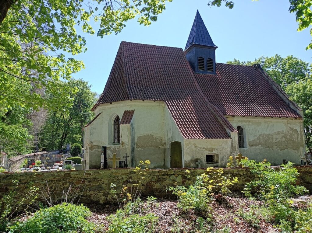 Prácheň: A Gothic Castle and Former Administrative Hillfort in Czechia 3 Prácheň