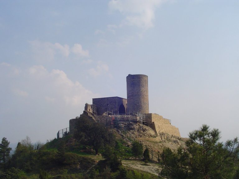 Castell de Boixadors: A Medieval Castle and Feudal Seat in Spain