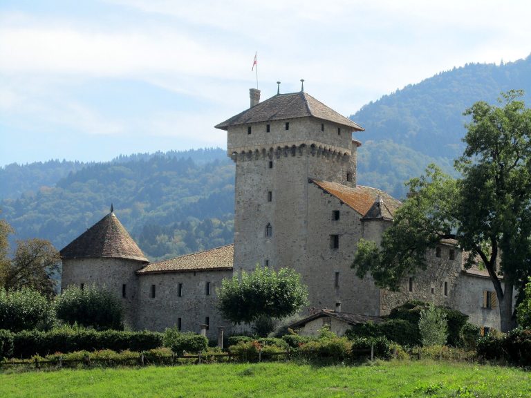 Château d’Avully: A Medieval Fortified House in France