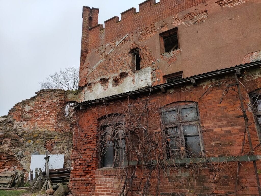 Schaaken Castle: A Teutonic Order Fortress in Russia 2 Schaaken Castle