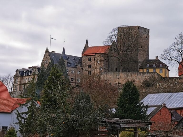 Burg Adelebsen: A Medieval Hilltop Castle and Palace in Germany