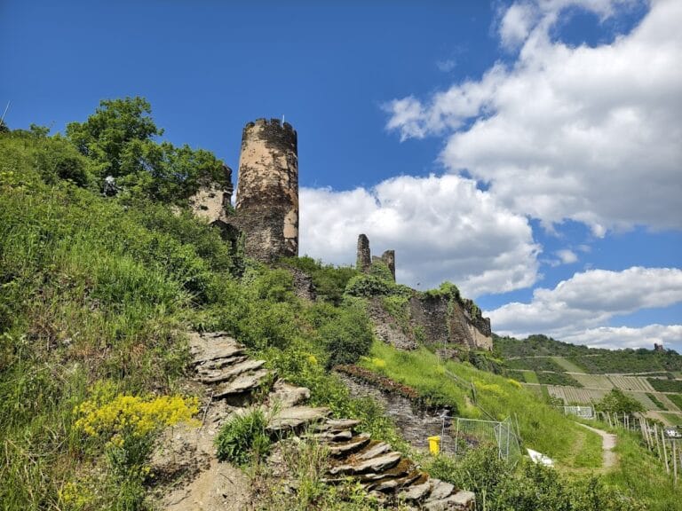 Fürstenberg Castle: A Medieval Fortress in Oberdiebach, Germany
