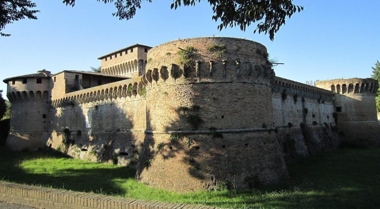 Rocca di Ravaldino: Medieval Fortress and Citadel in Forlì