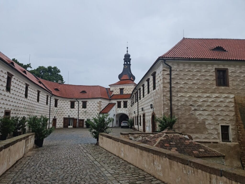 Kostelec nad Černými lesy Castle: A Royal Fortress and Renaissance Château 4 castle in Kostelec nad Černými lesy