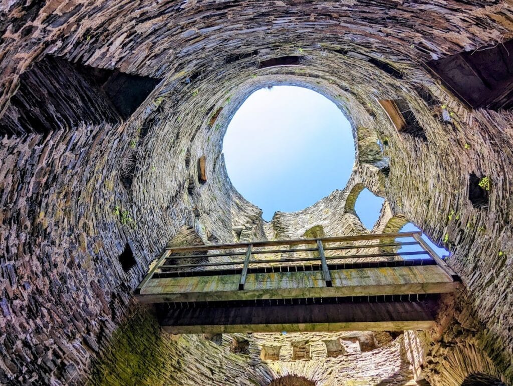 Cilgerran Castle: A Medieval Welsh Fortress above the River Teifi 3 Cilgerran Castle