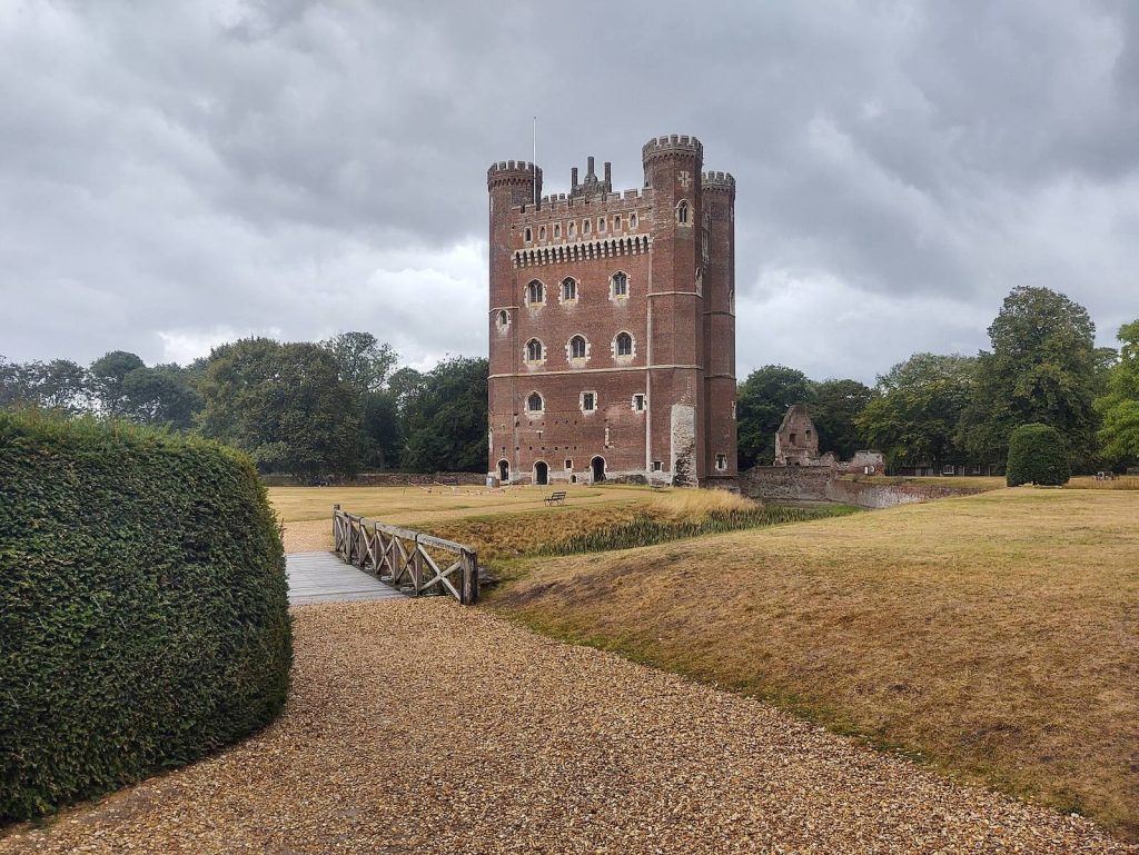 Tattershall Castle: A Fifteenth-Century Brick Castle in England 1 Tattershall Castle