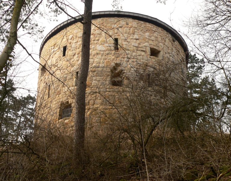 Burg Liebenburg: Medieval Frontier Castle and Baroque Palace