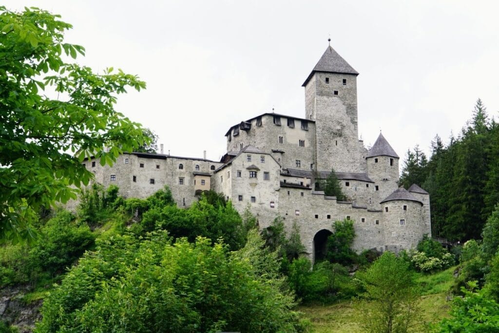 Taufers Castle: A Medieval Fortress Controlling the Ahrntal Route 2 Taufers Castle