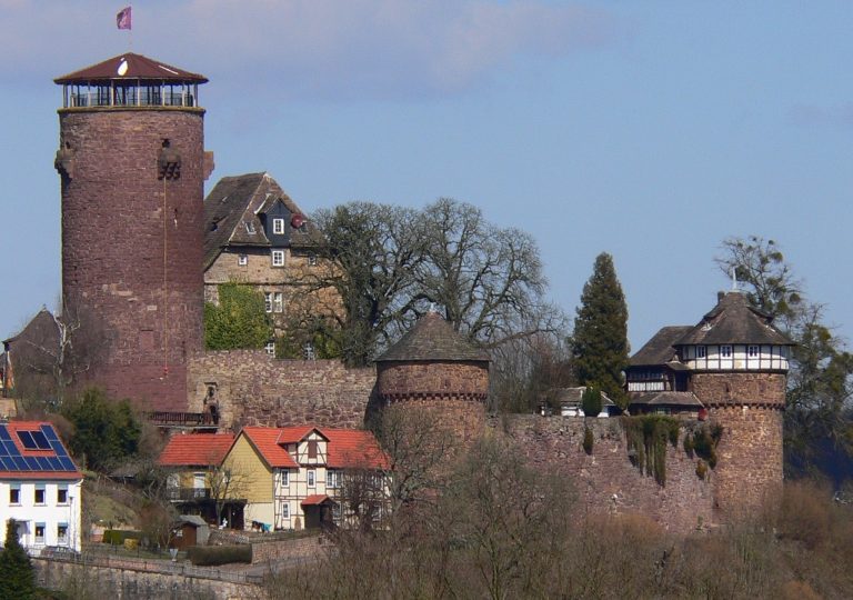 Burg Trendelburg: A Medieval Hilltop Castle in Germany