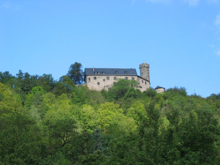 Burg Greifenstein: A Medieval Hill Castle Ruin in Germany