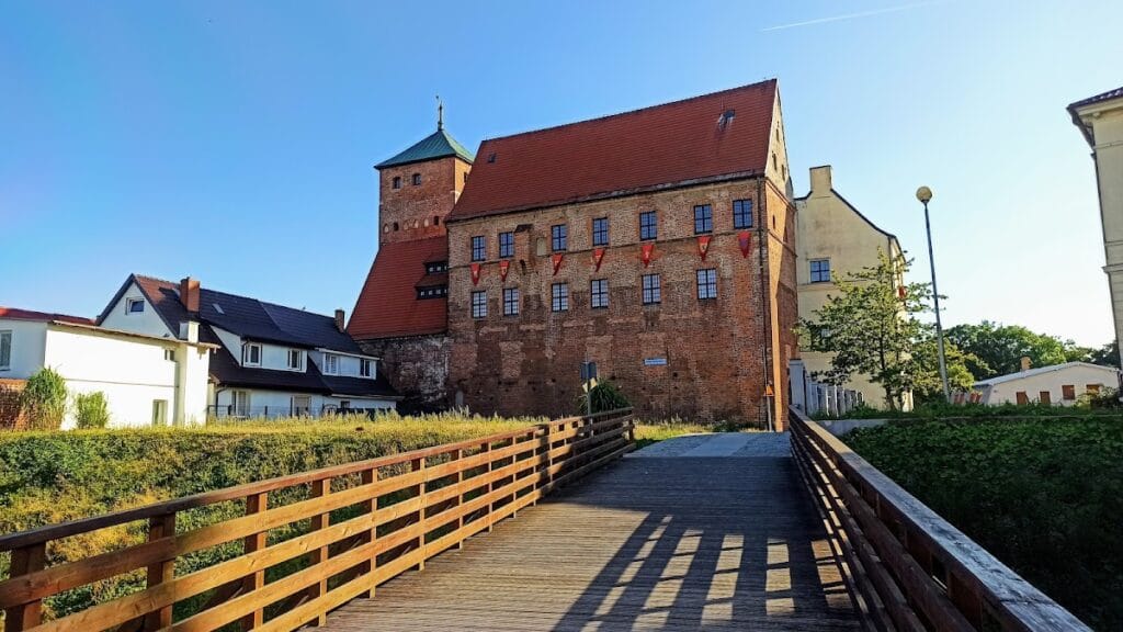 Darłowo Castle: A Gothic Ducal Fortress and Museum in Poland 2 Darłowo Castle