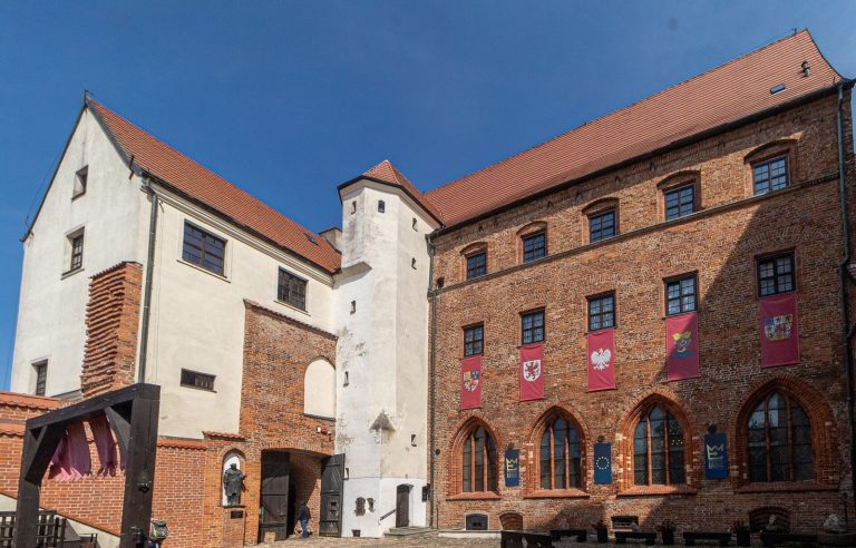 Darłowo Castle: A Gothic Ducal Fortress and Museum in Poland