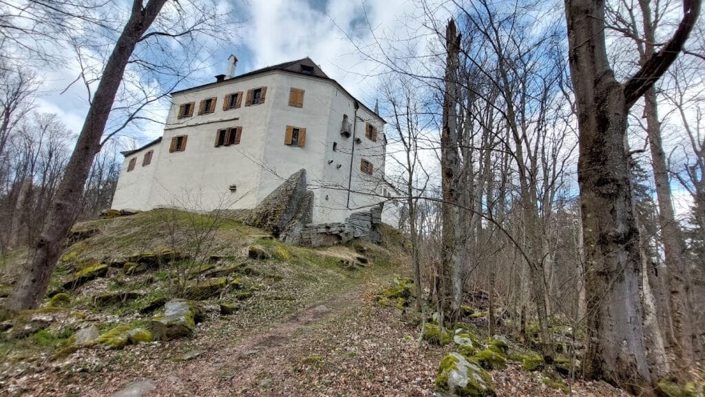 Roštejn Castle: A Historic Medieval Fortress in the Czech Republic 9 Roštejn