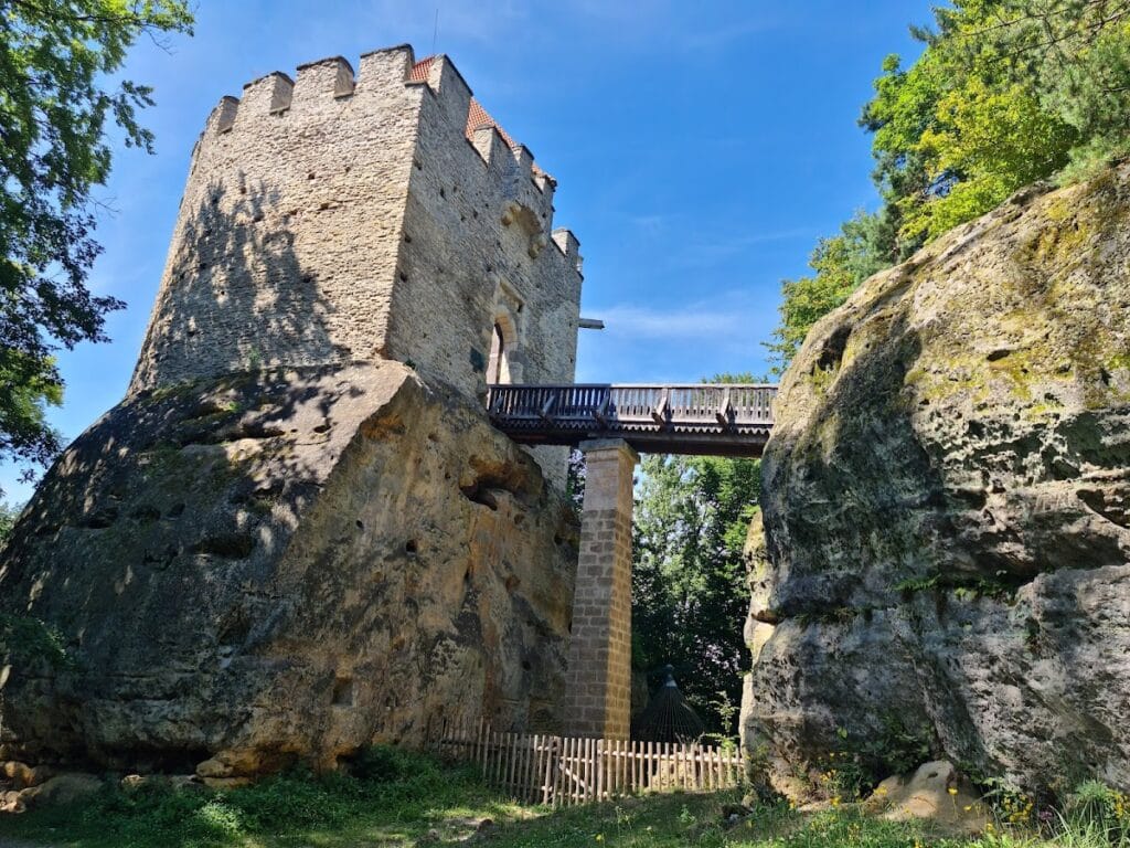 Kokořín Castle: Medieval Fortress and Romantic Reconstruction 4 Kokořín Castle