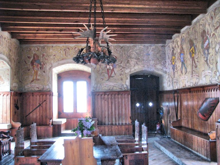 Kokořín Castle: Medieval Fortress and Romantic Reconstruction
