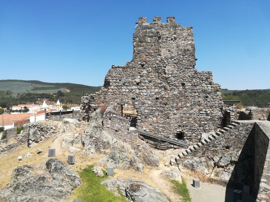 Castle of Alegrete: A Medieval Portuguese Fortress 4 Castle of Alegrete