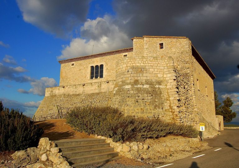 Castle of Sant Martí Sarroca: A Medieval Frontier Fortress in Spain