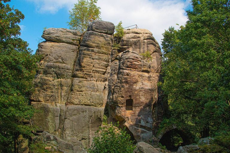 Skály: A Medieval Castle in Czechia