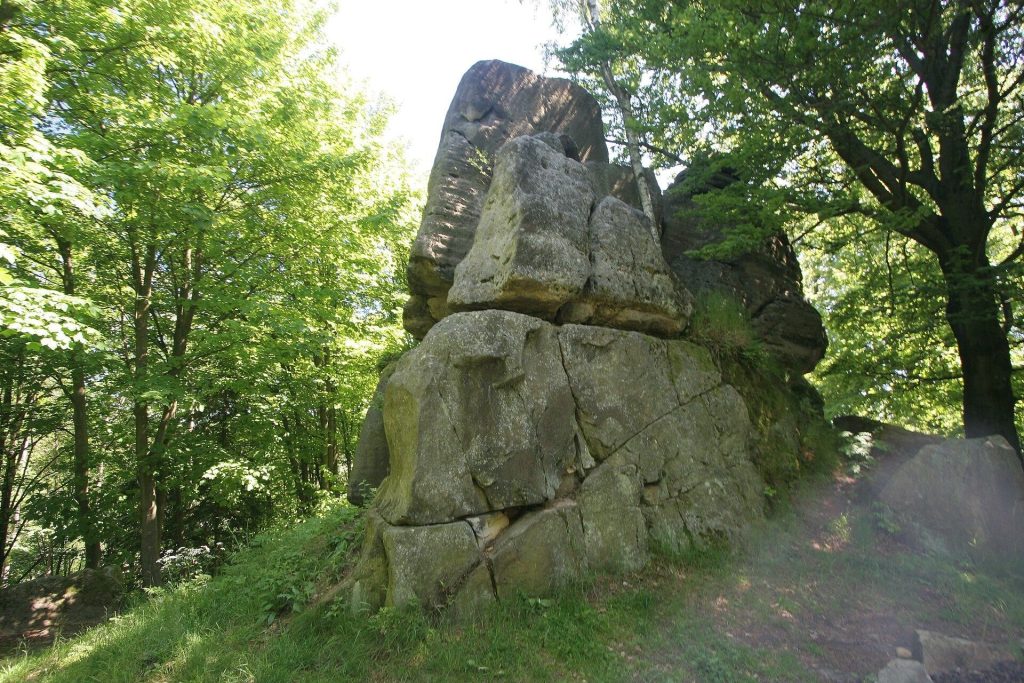 Skály: A Medieval Castle in Czechia 3 Skály