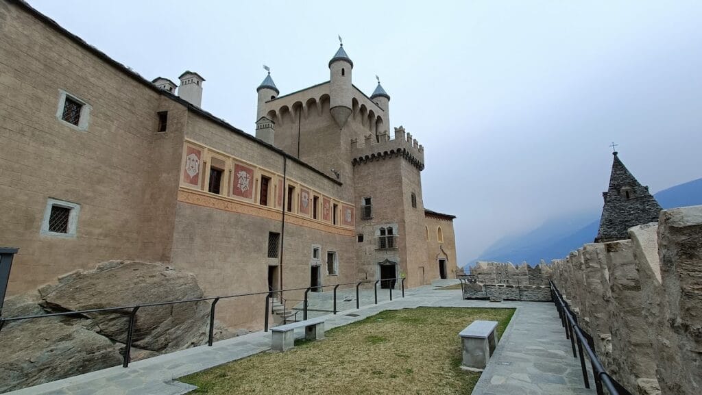 Saint-Pierre Castle: A Historic Medieval Fortress and Museum in Italy 8 Saint-Pierre Castle