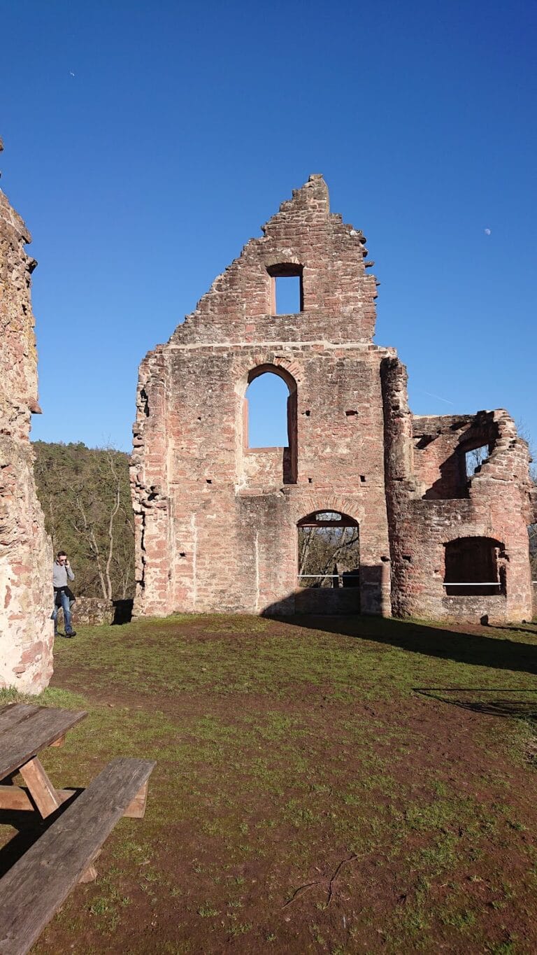 Collenburg: A Medieval Hill Castle in Germany