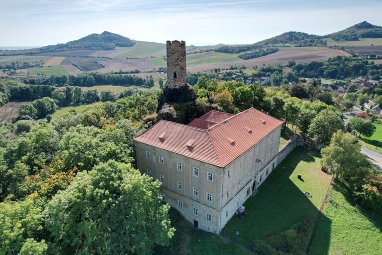 Skalka Castle: A Medieval Fortress and Baroque Chateau in the Czech Republic