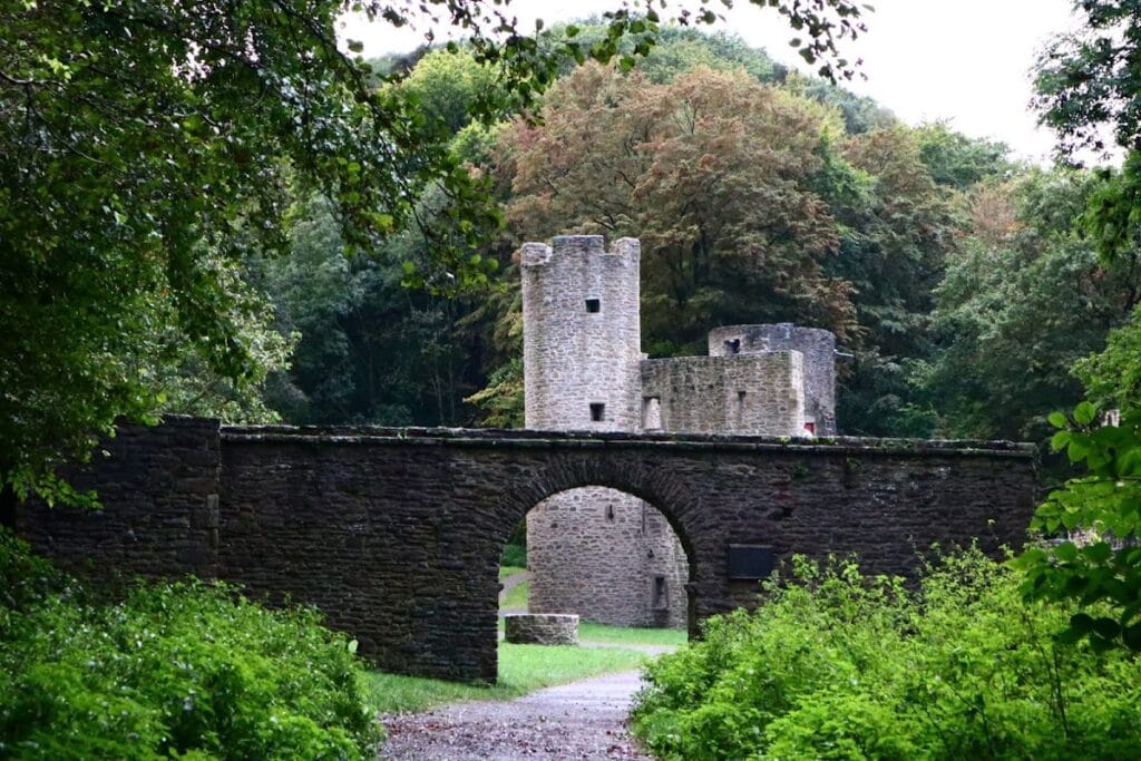 Hardenstein Castle: A Medieval Water Castle and Fortified Manor House in Germany 2 Hardenstein Castle