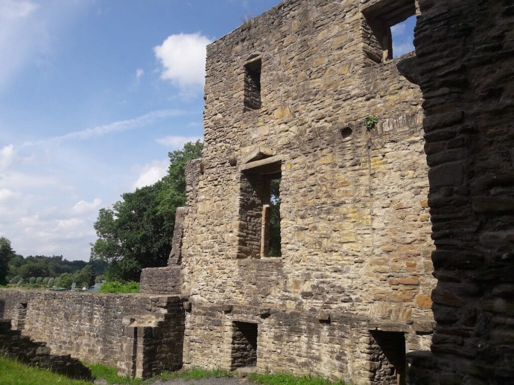 Hardenstein Castle: A Medieval Water Castle and Fortified Manor House in Germany 3 Hardenstein Castle