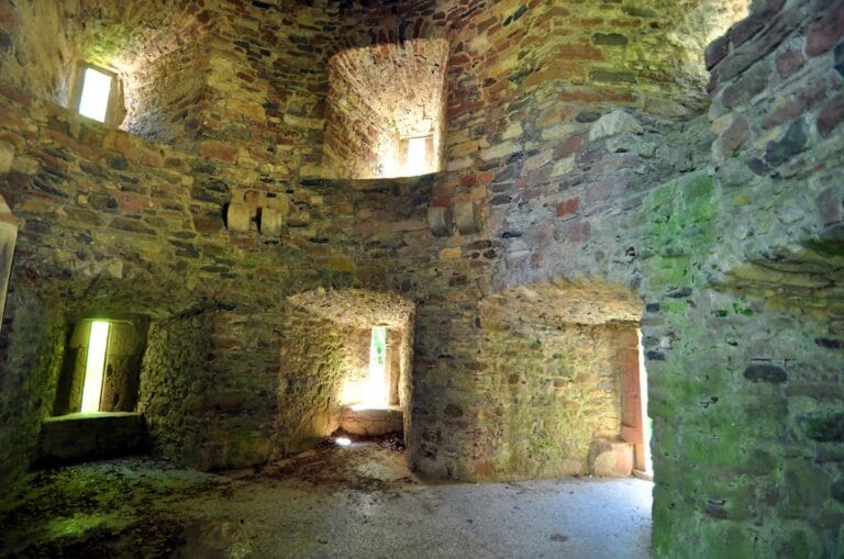 Steckelberg Castle: A Medieval Fortress in Schlüchtern, Germany