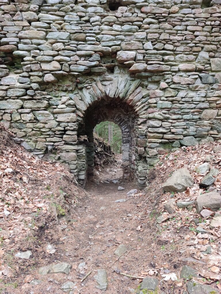 Perštejn Castle: A Medieval Fortress in the Czech Republic 8 Perštejn Castle