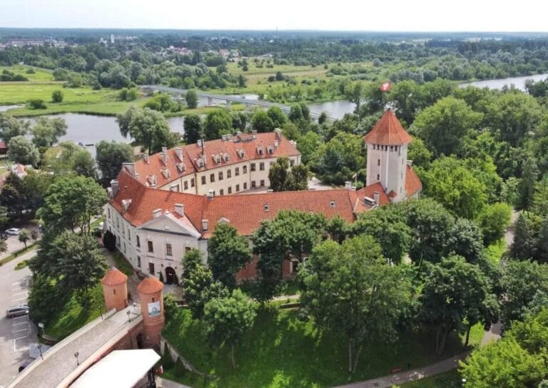Pułtusk Castle: A Historic Stronghold in Poland