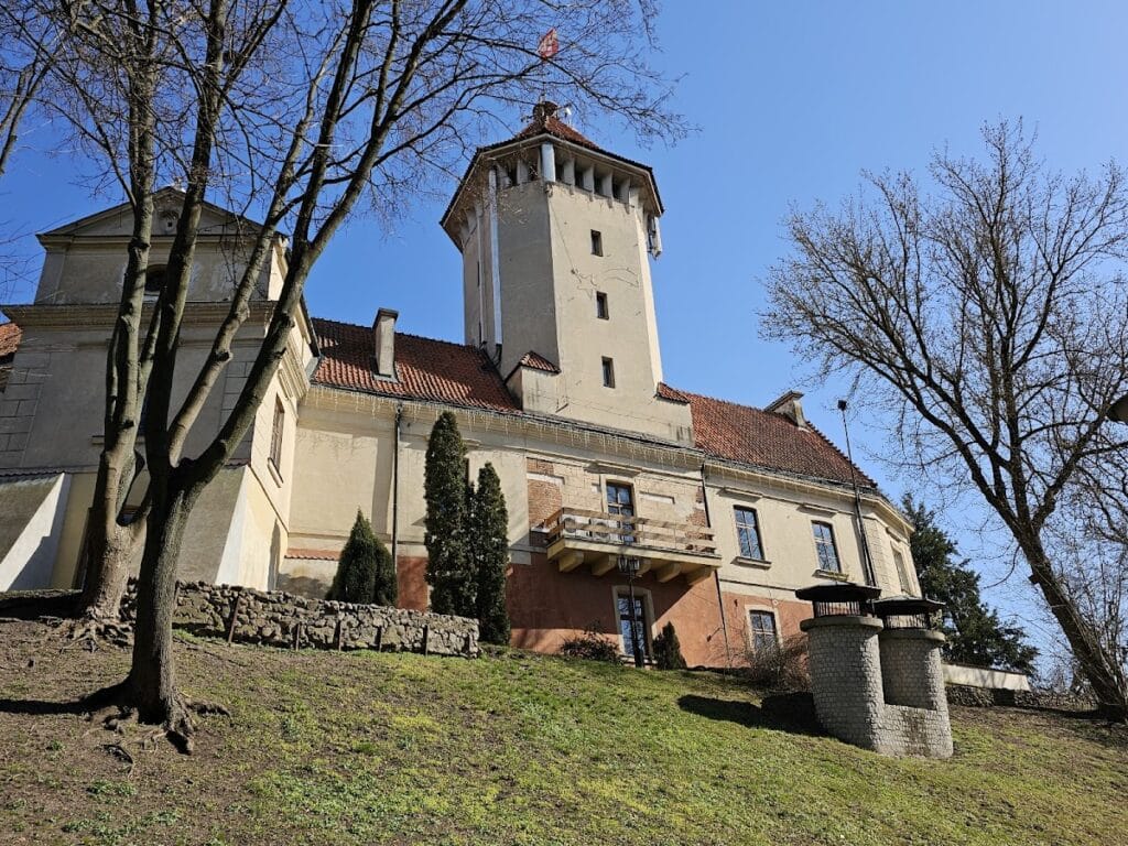 Pułtusk Castle: A Historic Stronghold in Poland 10 Pułtusk Castle