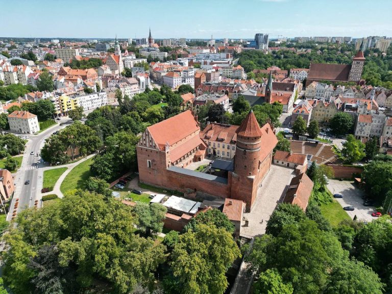Castle of Warmian Bishops in Olsztyn: A Medieval Administrative and Defensive Stronghold