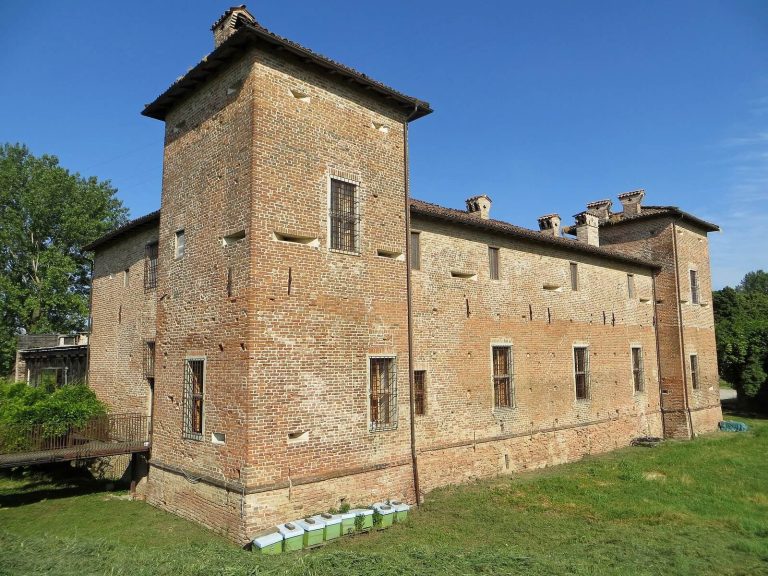 Antica Corte Pallavicina: A Medieval Fortress and Pallavicino Residence in Italy
