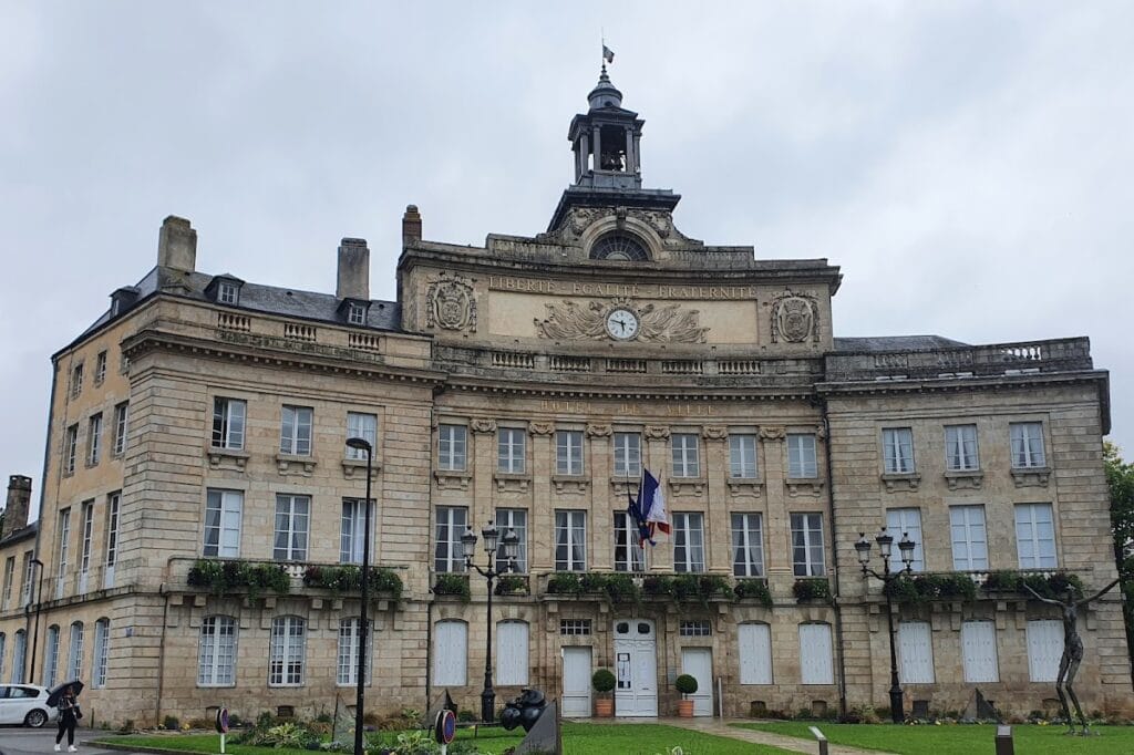 Château des ducs d'Alençon: A Medieval Fortress and Ducal Residence in France 10 Château des ducs d'Alençon