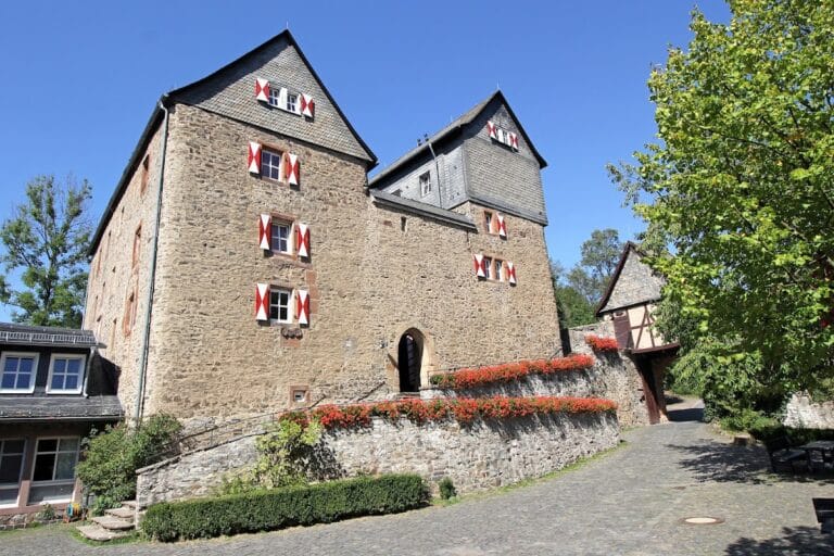 Hessenstein Castle: A Medieval Fortress and Youth Education Center in Germany