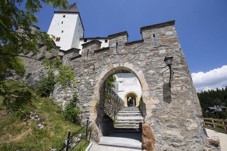 Burg Mauterndorf: A Historic Castle in Austria