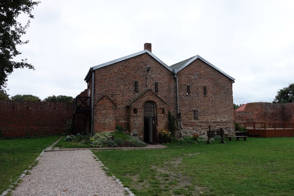 Łęczyca Castle: A Gothic Royal Fortress in Poland 4 Łęczyca Castle
