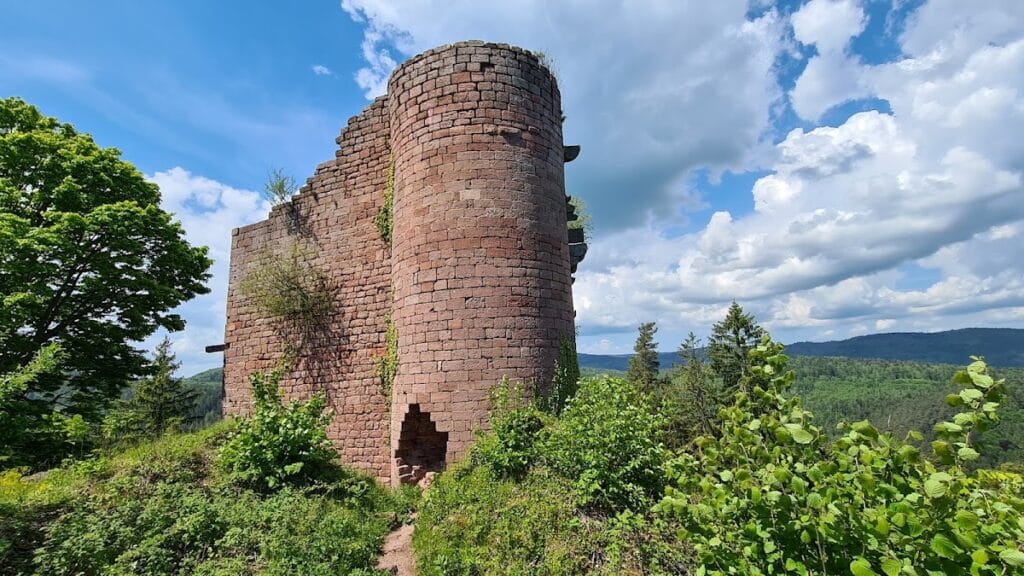 Château de Dreistein: A Ruined Medieval Castle in France 3 Château de Dreistein