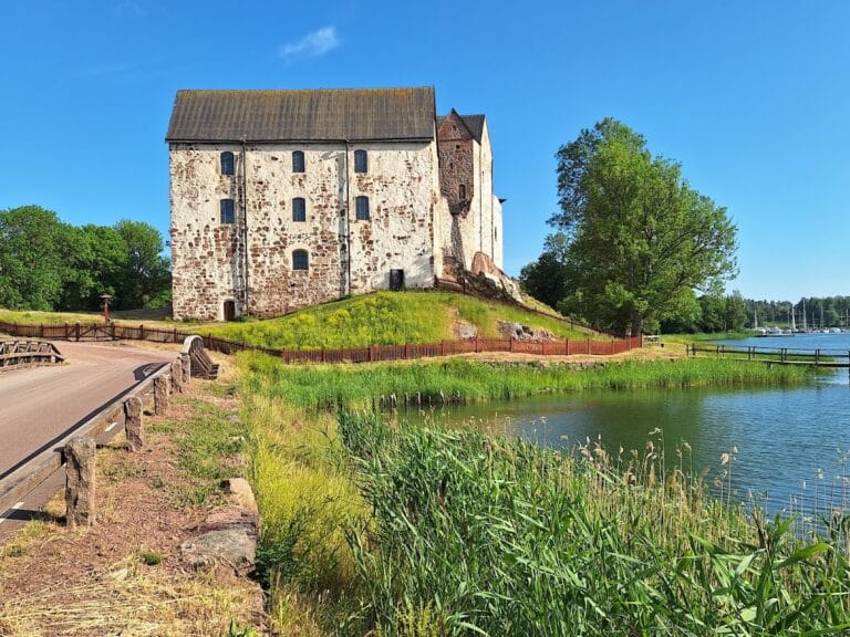Kastelholm Castle: A Medieval Royal Fortress in Finland